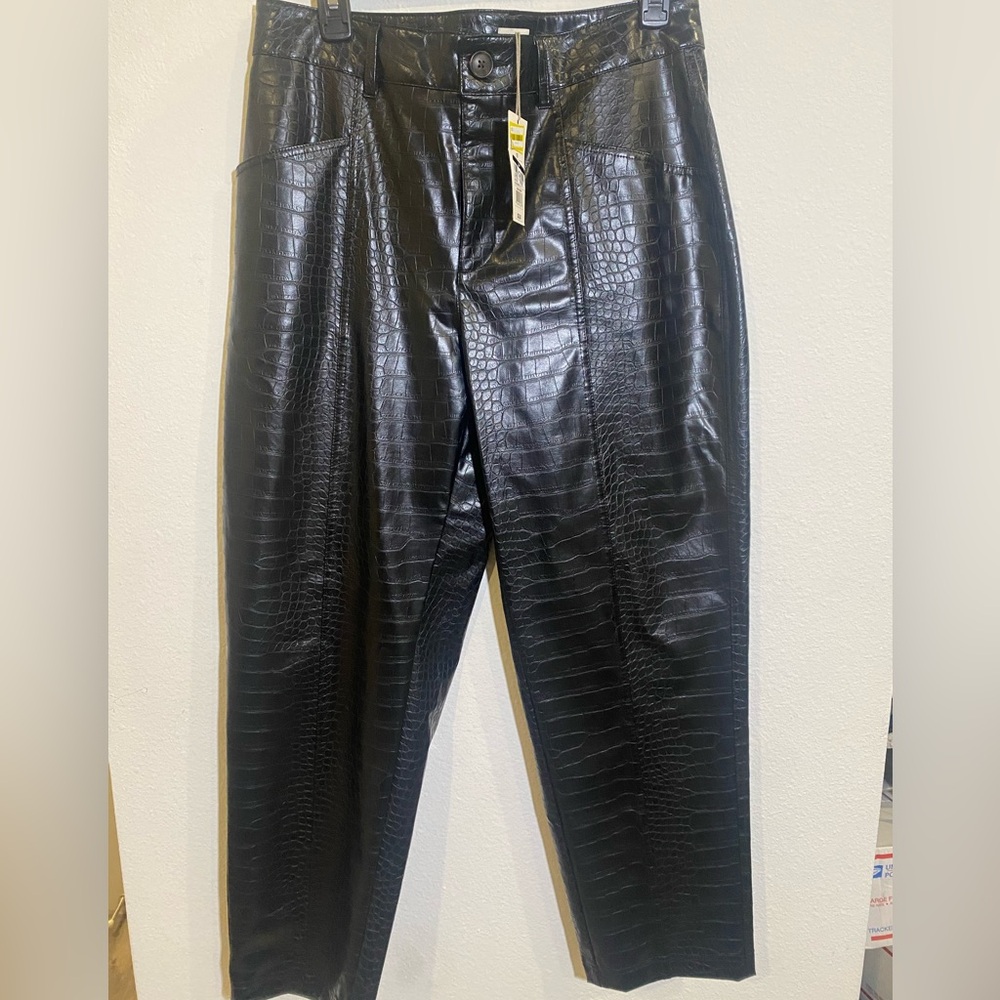 🖤A New Day Black Croc-Embossed Faux Leather Pants